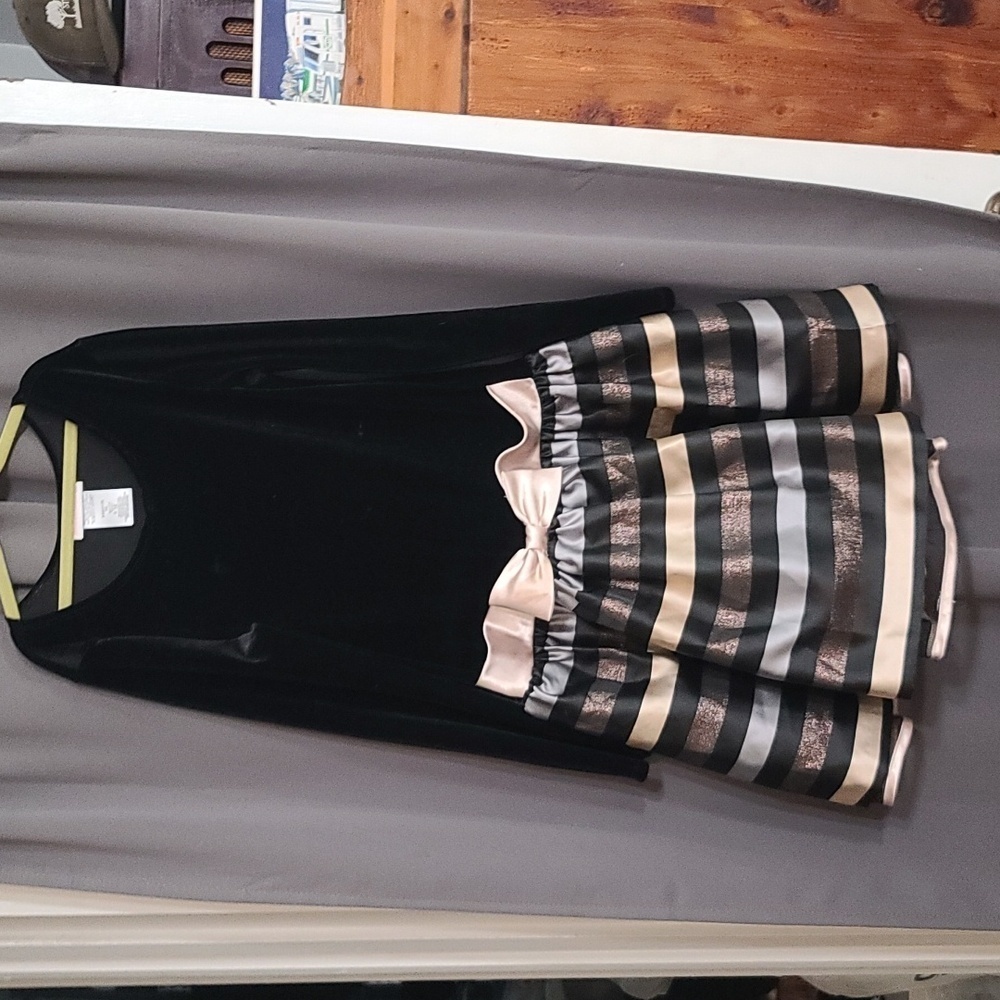 Bonnie Jean Girls Dress Holiday Black Velvety Satiny Stiped Skirt Glittery Sz 12